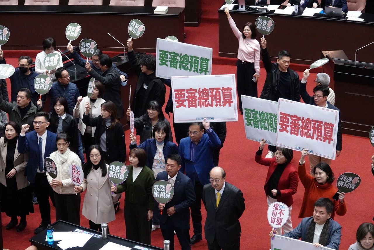 在野不擋了?國防特別條例3/6付委 民眾黨版併案審查