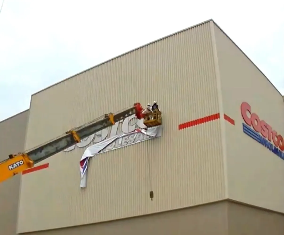 全台最大停車場好市多！新高雄店今掛招牌　汽機車位達1410個