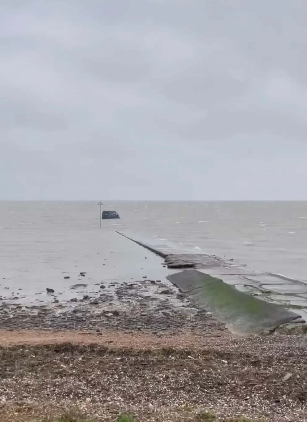司機誤走的是只能步行的路線。