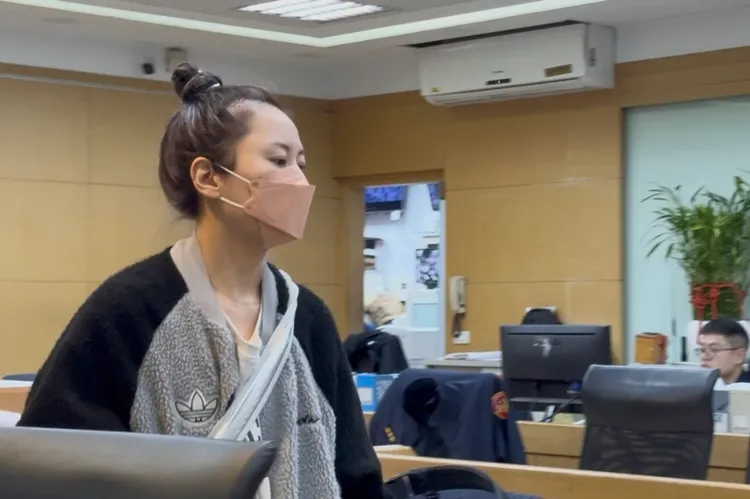 金曲歌手Matzka的妻子雲雅舜（圖）涉嫌提供人頭帳戶，讓父親張俊傑用以收受詐得的補助款，掩蓋不法金流。謝亞庭攝