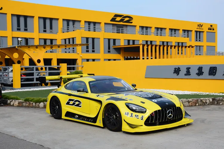 廖老大創立汽機車零件大廠「琦玉集團」累積雄厚財力。翻攝廖老大臉書