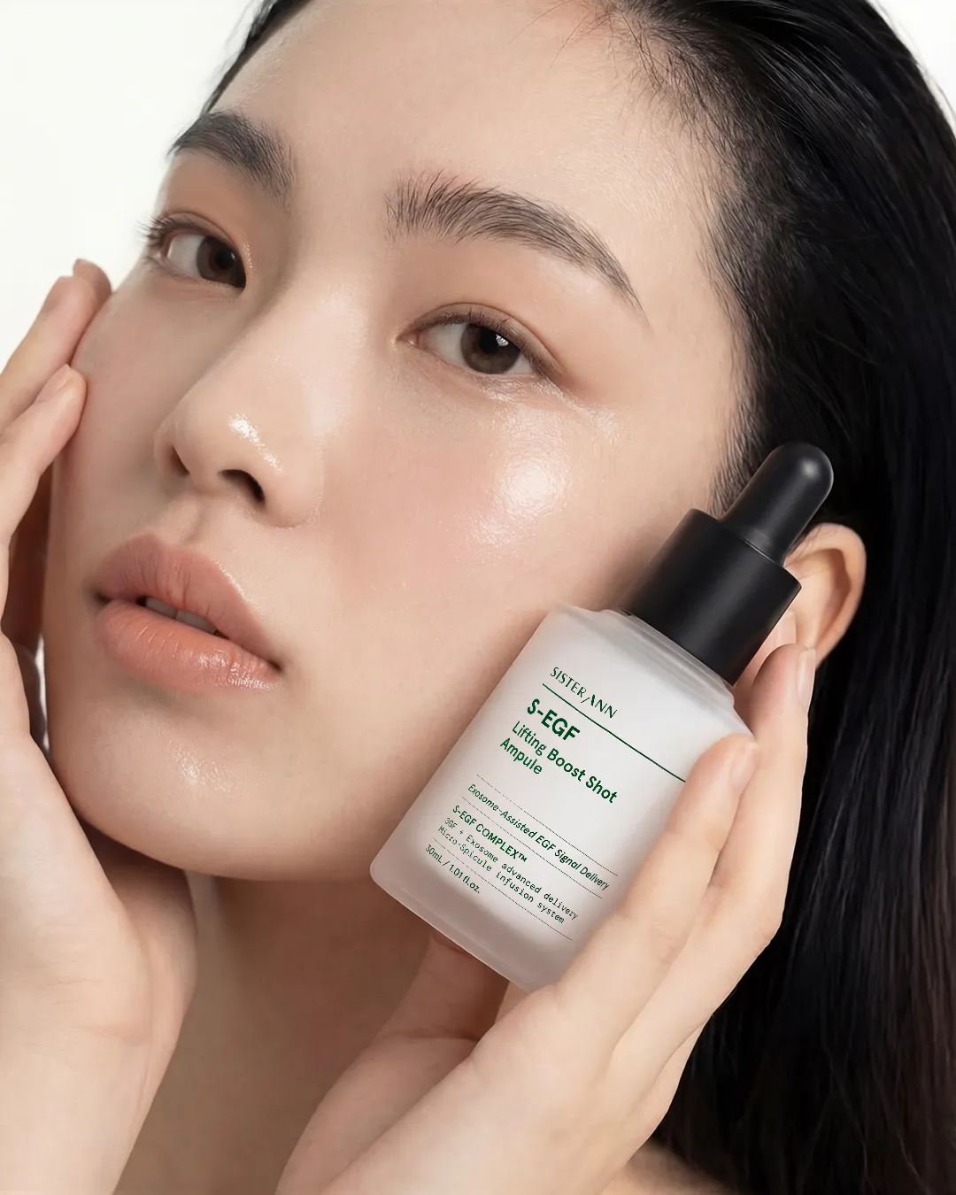 受到韓國藥妝圈熱議的SISTER ANN S-EGF緊緻賦活安瓶精華登台。品牌提供