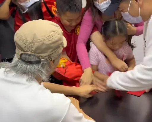 星爺紅包被「花式吹捧」搶光　意外早洩超大喜訊