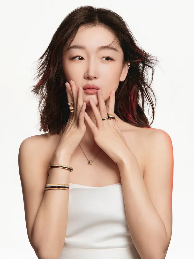 周冬雨拍攝BOUCHERON 2026新春廣告大片。品牌提供