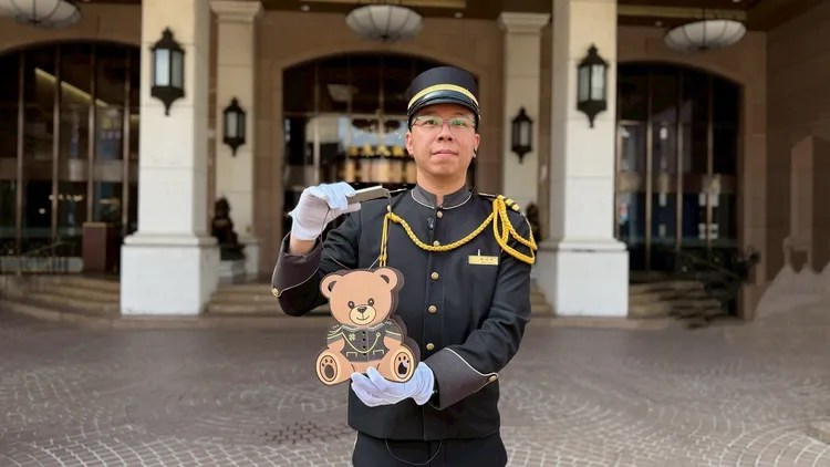 高雄漢來首推漢來熊小提燈，以門衛造型為主要設計，入住指定住房專案即贈小提燈。高雄漢來大飯店提供