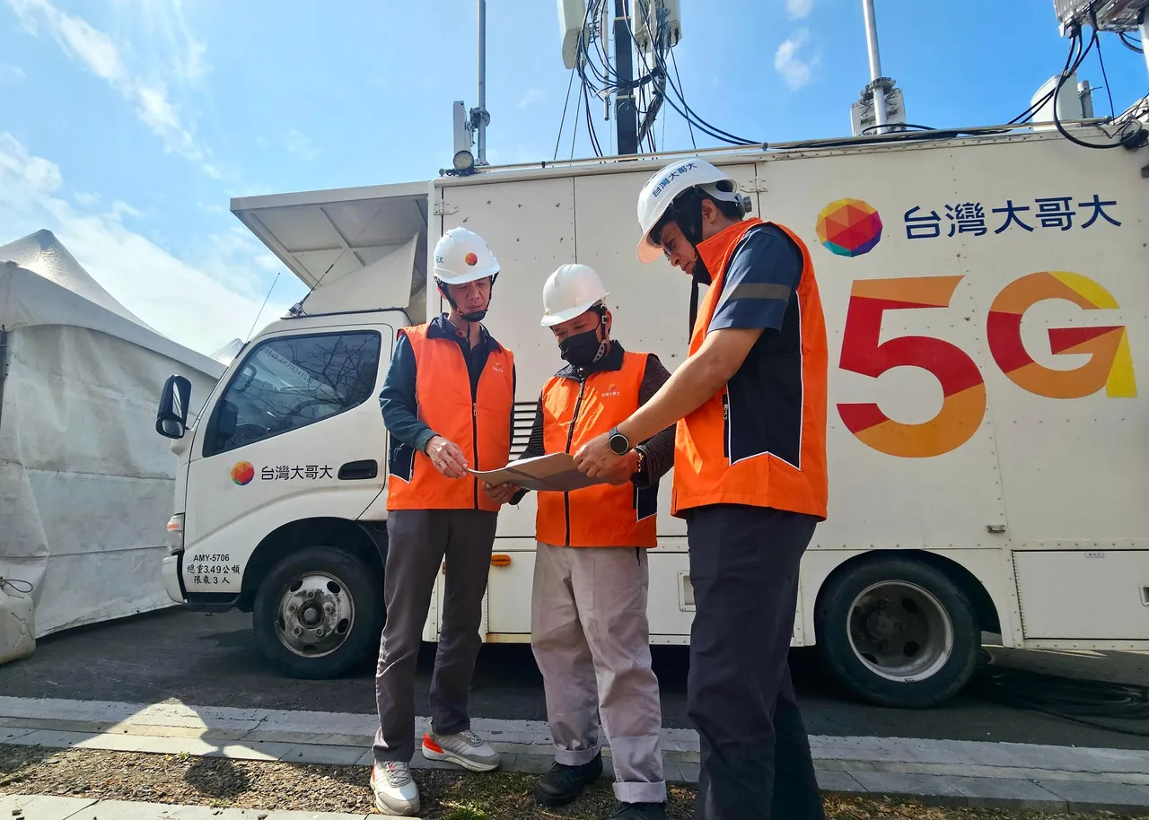春節人潮爆量！台灣大AI調度3000座基地台　確保通訊不塞車