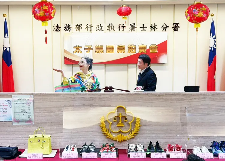 士林分署與內湖分局合作演出拍賣詐騙的防詐短劇。士林分署提供
