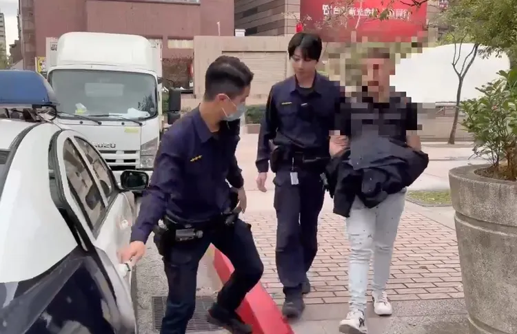 警方南下彰化逮人。翻攝畫面