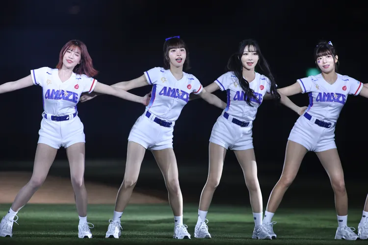 台灣隊啦啦隊讓王貞治印象深刻。  彭欣偉攝