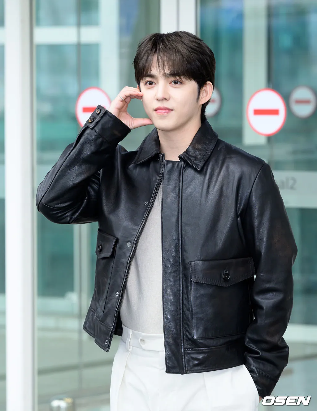 S.COUPS啟程飛往米蘭準備看BOSS大秀。翻攝OSEN