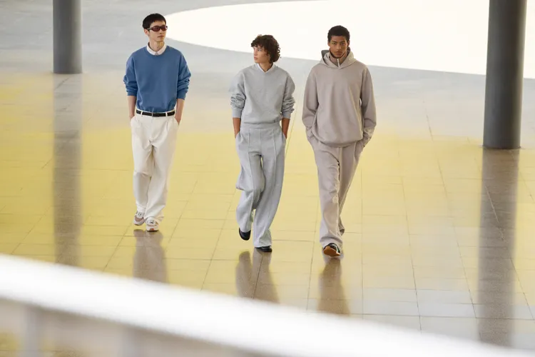 UNIQLO：C 2026春夏系列將洗鍊剪裁與高級質感面料注入基本款設計。品牌提供