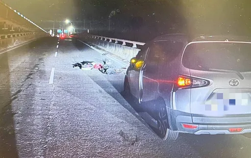 桃園觀音死亡車禍！82歲單車翁遭小客車撞斃　家屬急尋事故畫面