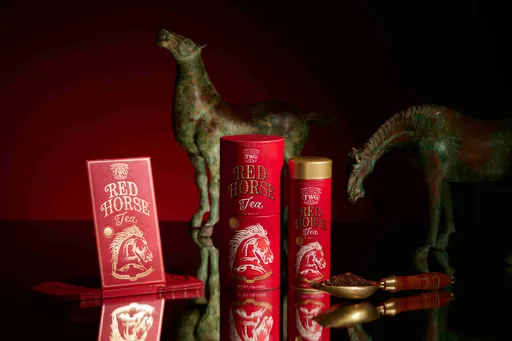 TWG Tea限量「赤馬迎禧茶」珍稀上市　同步推出赤馬迎禧紅包袋組