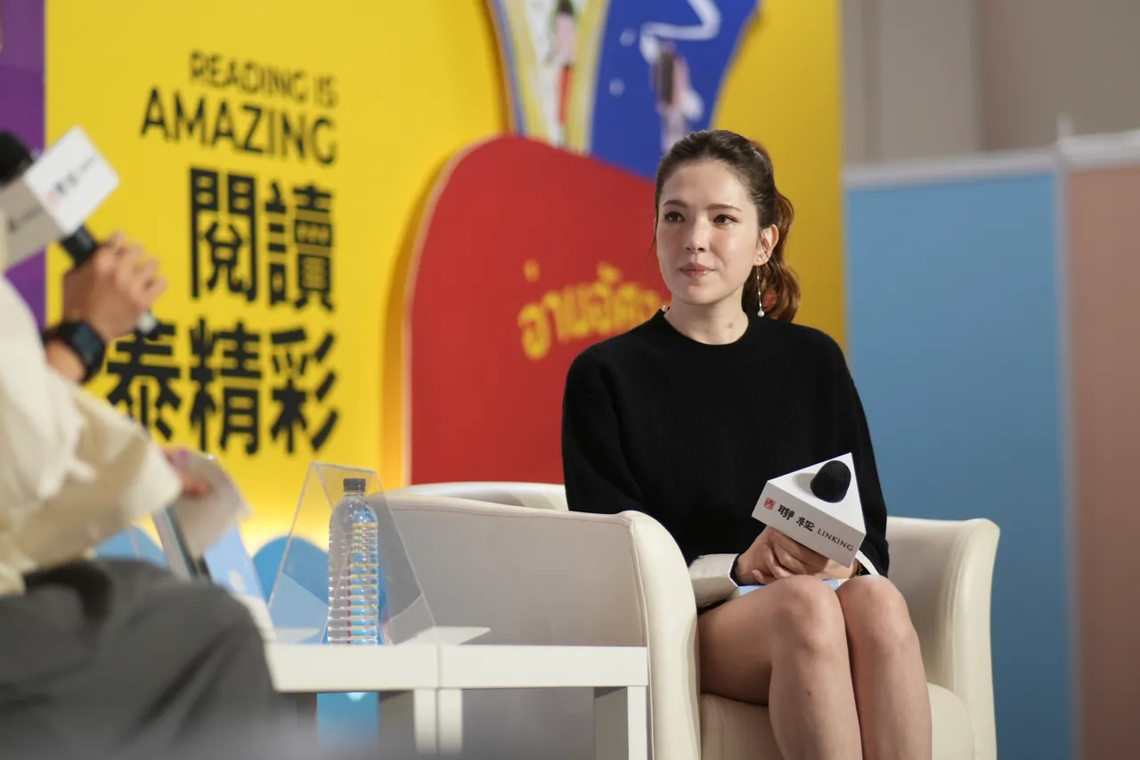 許瑋甯在台上一度哽咽說不出話。彭欣偉攝