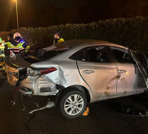 國3台中路段深夜3車追撞　1女駕駛不治！2人受傷送醫