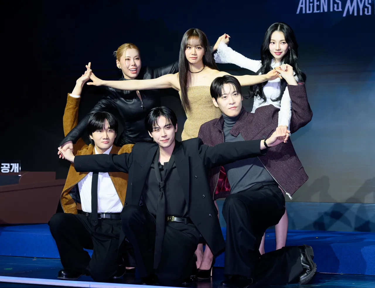 被控偷摳Karina手吃豆腐！《異能》金度勳親回還原真相