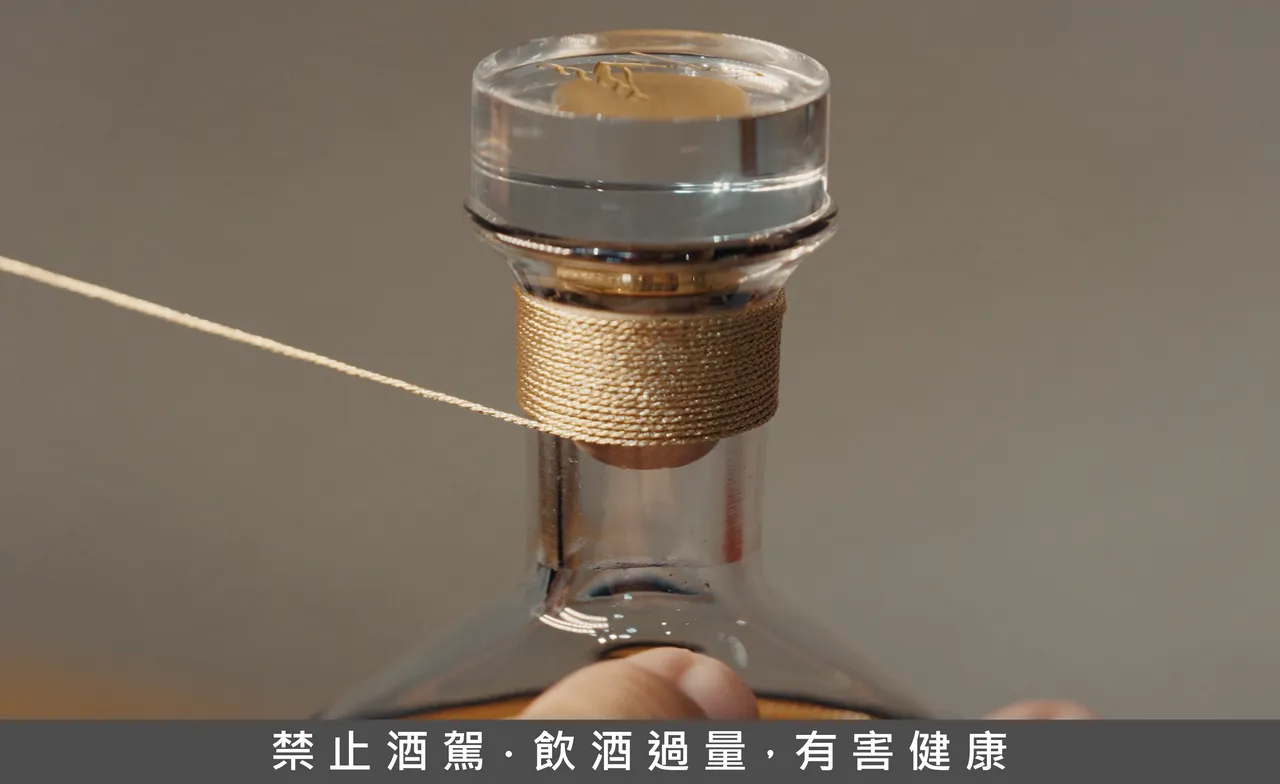 法國殿堂級水晶品牌巴卡拉手工打造瓶塞，創立於1764年的水晶世家以卓越工藝聞名於世。業者提供