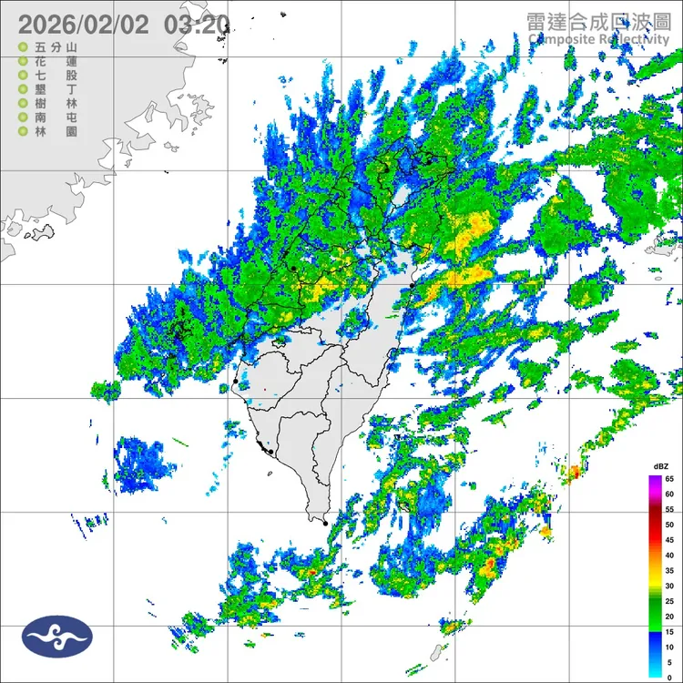 東北風影響，今(2)日基隆北海岸有局部大雨發生的機率。中央氣象署