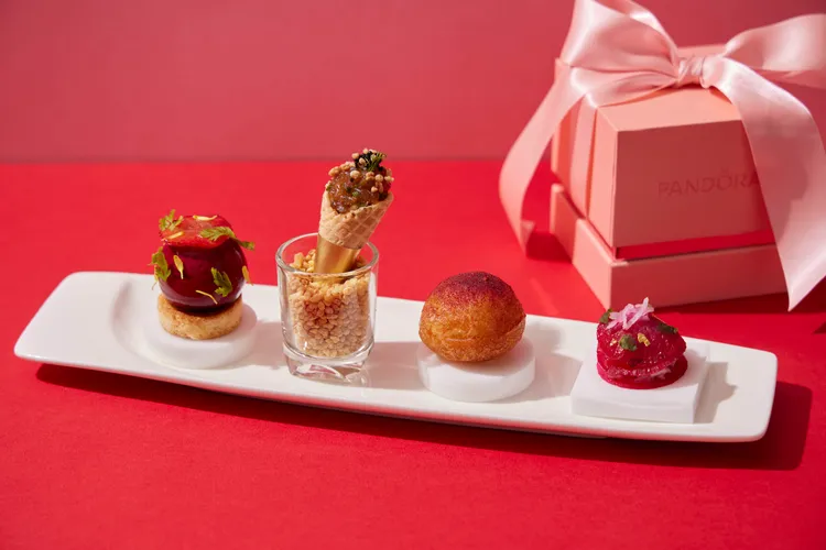 「甜蜜艾語」雙人下午茶推出四款鹹食。台北寒舍艾美酒店提供