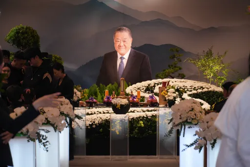 竹聯幫前總護法吳敦今告別式！「40警戒備」　兒捧斗移靈、走完傳奇一生