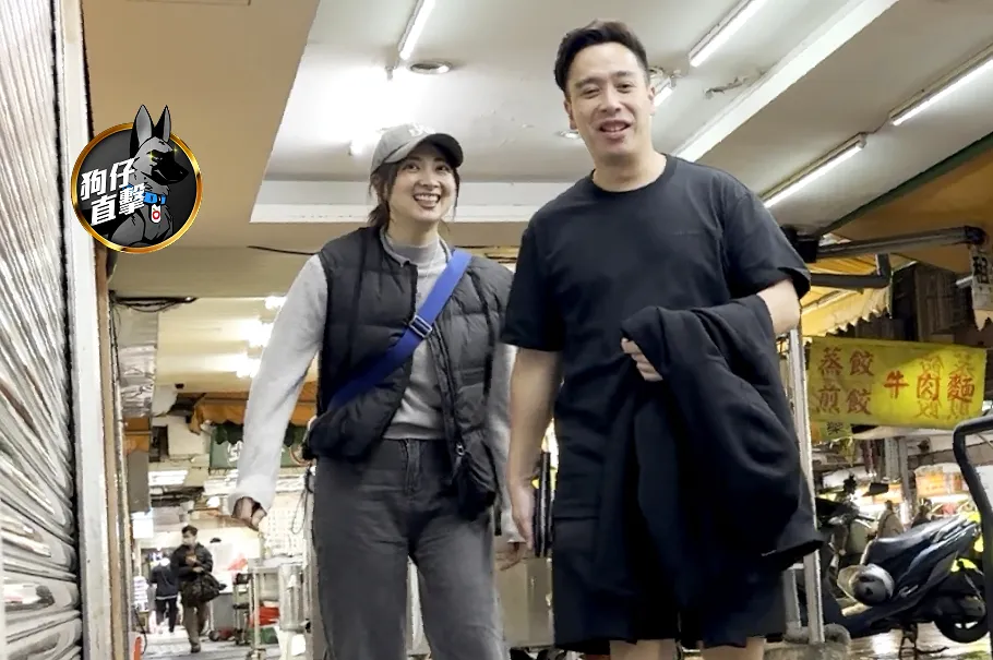 無尊（右）與阿喜「姊弟戀」談了4年多，約會時逗得女友笑開懷。特勤中心攝