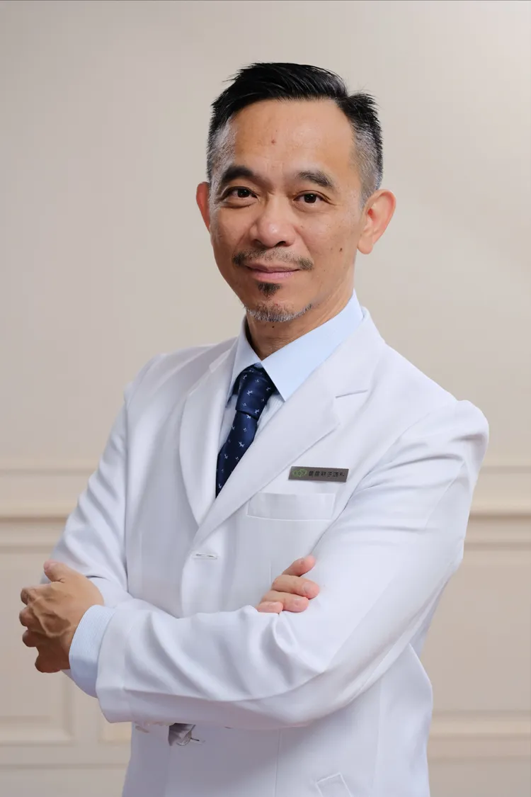 諮詢醫師 星星親子眼科陳宜信院長