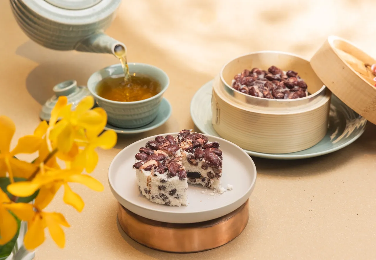 雲錦中餐廳相思蜜鬆糕，口感綿密鬆軟、香甜豆沙泥餡。台北君悅提供