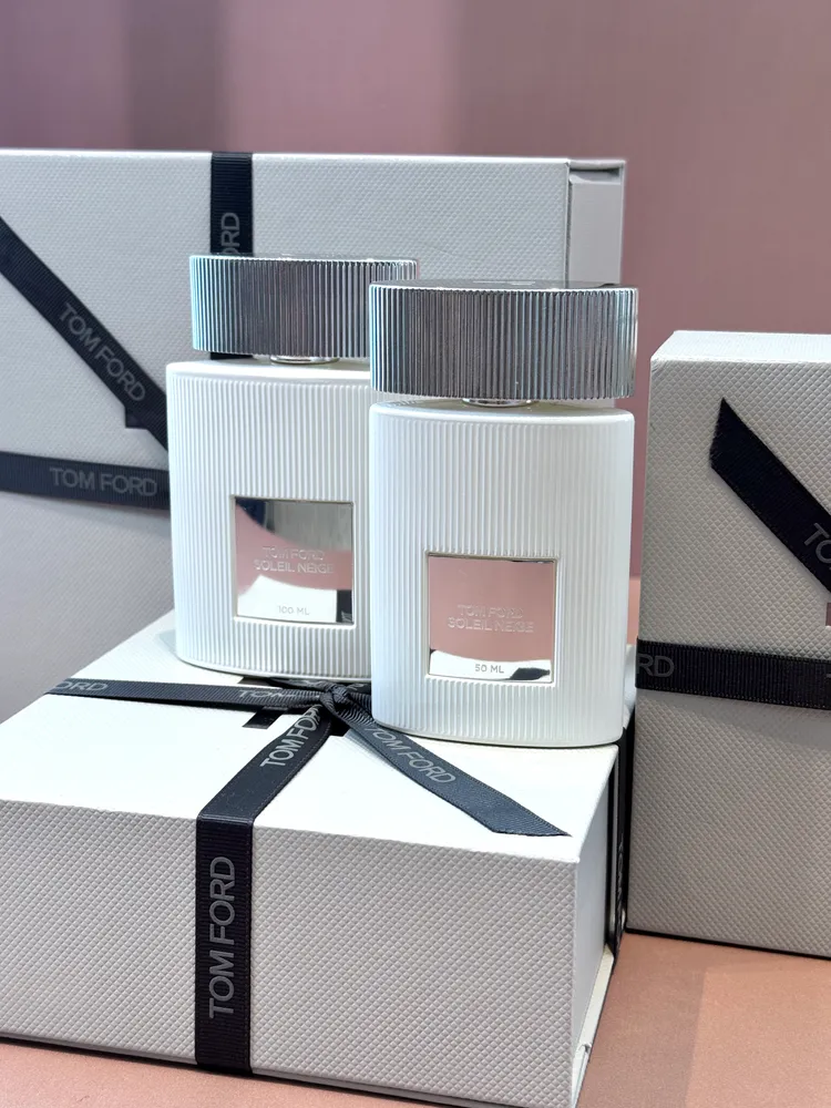 TOM FORD設計師系列冬日光芒，10ml／1850元、50ml／6200元、100ml／8650元。張家玲攝

