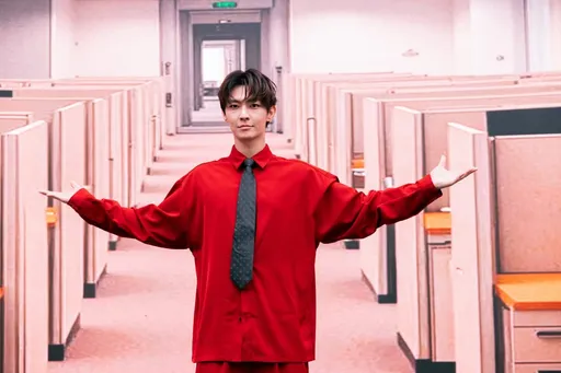 炎亞綸自爆動刀挨酸整形！ 親回網友「你比較需要」火藥味炸裂