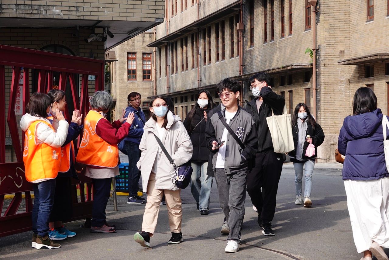 學測成績來了!46%六科全考 數B頂標寫近五年新低