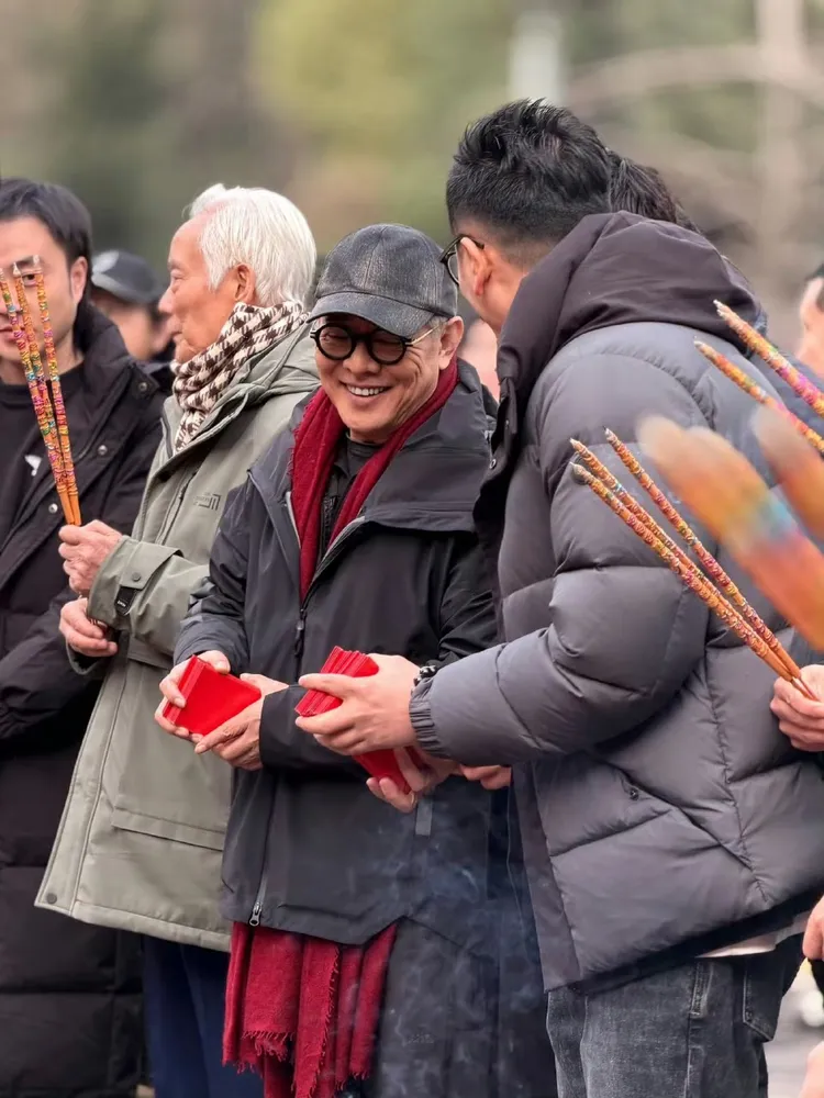 62歲李連杰轉戰短劇市場當新人。摘自微博