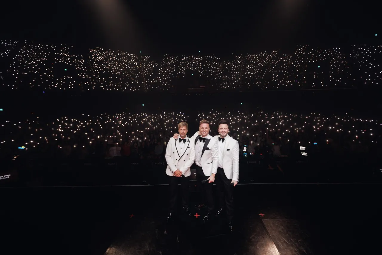 奇恩（左起）、尼基、尚恩飆唱19首金曲。Live Nation Taiwan提供