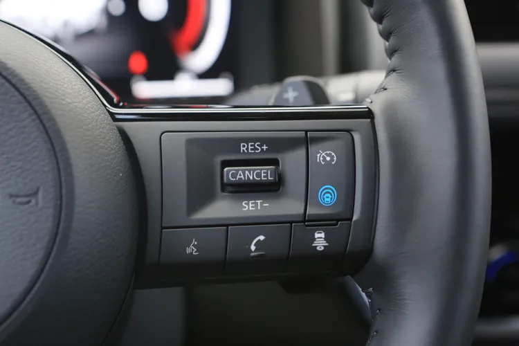 X-Trail全車系都將ProPILOT智行安全系統列為標準配備，達到相當於Level 2半自動駕駛輔助的水準。林浩昇攝