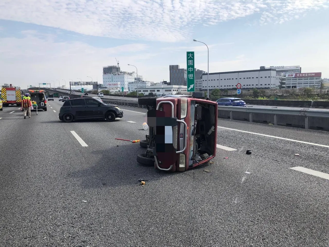 事故現場。桃園市消防局提供