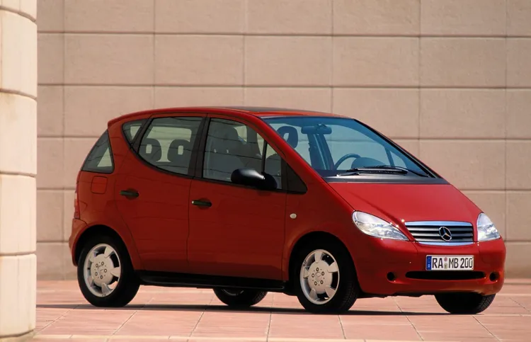 下一代A-Class車身比例預期更高、更方正，有點類似圖中初代車型，座艙空間與乘坐舒適度提升，外觀設計結合SUV與MPV特色。原廠照片