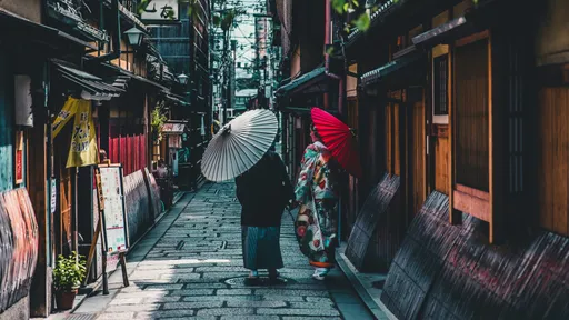 口嫌體正直！中國人赴日旅遊恢復　航空公司曝春節預訂率