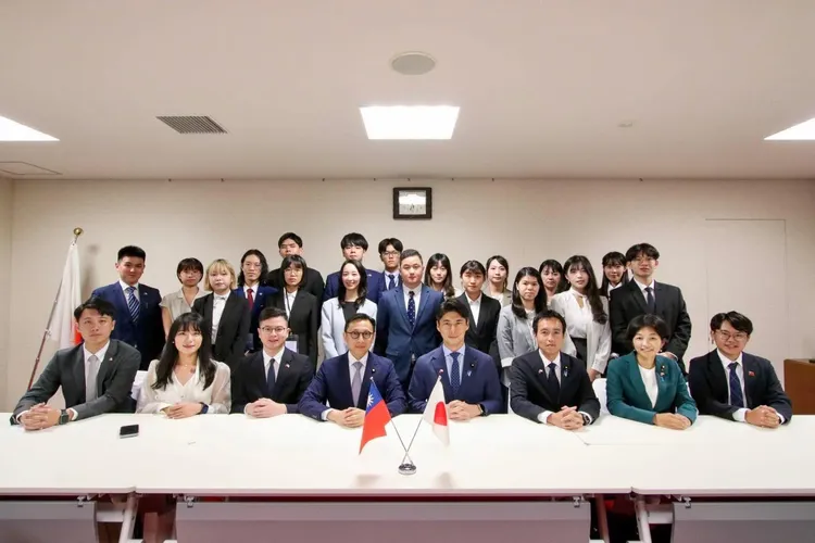 朱立倫指出，過去4年任期內，國民黨KMT Studio與青年團，持續與日本自民黨青年局進行交流。翻攝朱立倫臉書