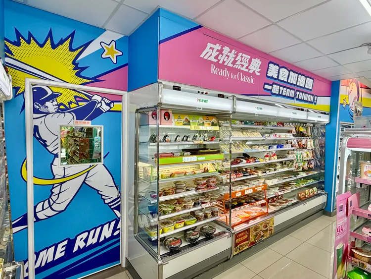 7-ELEVEN「棒球主題店」內裝。莊偉祺攝