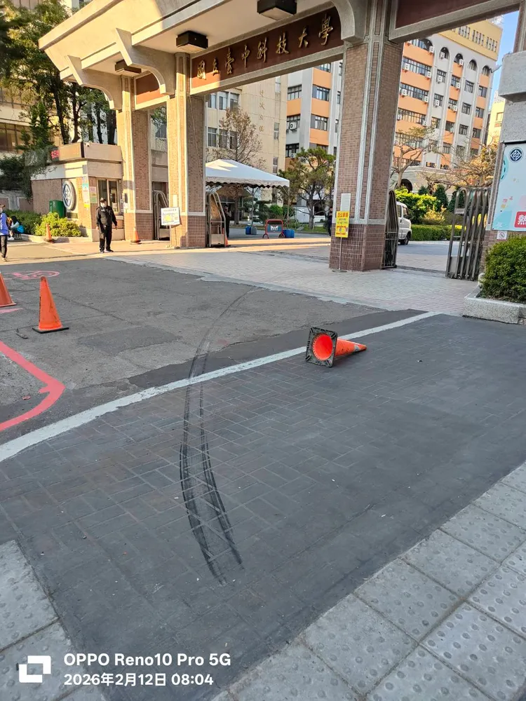 事發地點在台中科大前。民眾提供