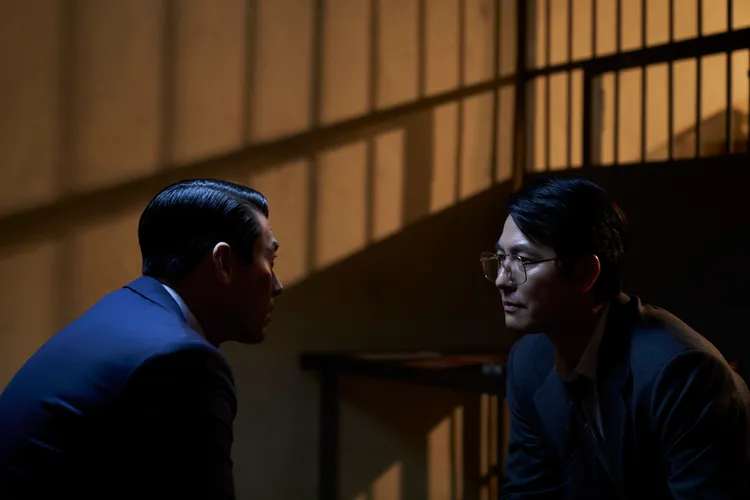 玄彬（左）、鄭雨盛《韓國製造2》繼續鬥下去。Disney+提供