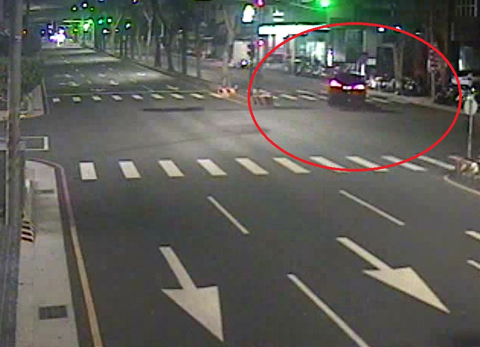 台中路口驚見50萬「鈔票雨」 殯葬男4天後才報案!警追回8成