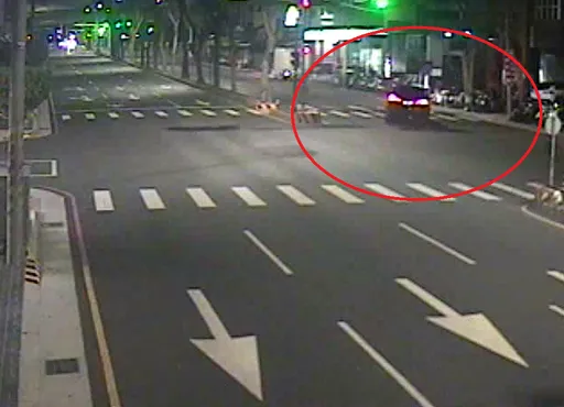 台中路口驚見50萬「鈔票雨」　失主4天後才報案！警追回8成