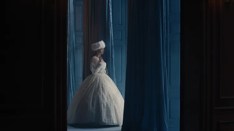 瑪格羅比在片中瘋狂換裝。華納兄弟提供