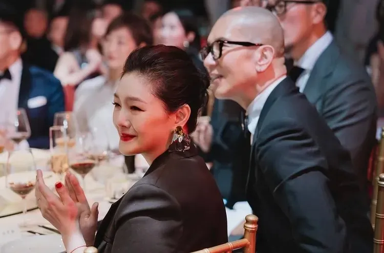 大S和老公具俊曄出席王偉忠女兒歸寧宴，成了夫婦倆最後甜蜜合影。資料照片