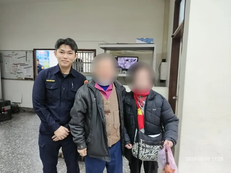 考量當晚南返路途及安全問題，警方最終聯繫其弟弟前來接回。翻攝畫面