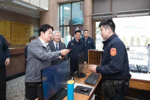 小年夜赴嘉義慰勉警察　賴清德：3月起調高員警勤務加給