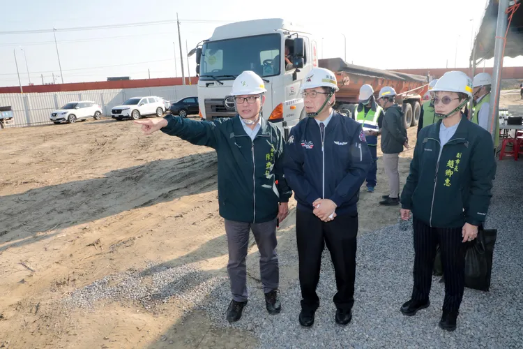 南市府鼓勵公私部門透過建築工程進行土方媒合交換。南市府提供