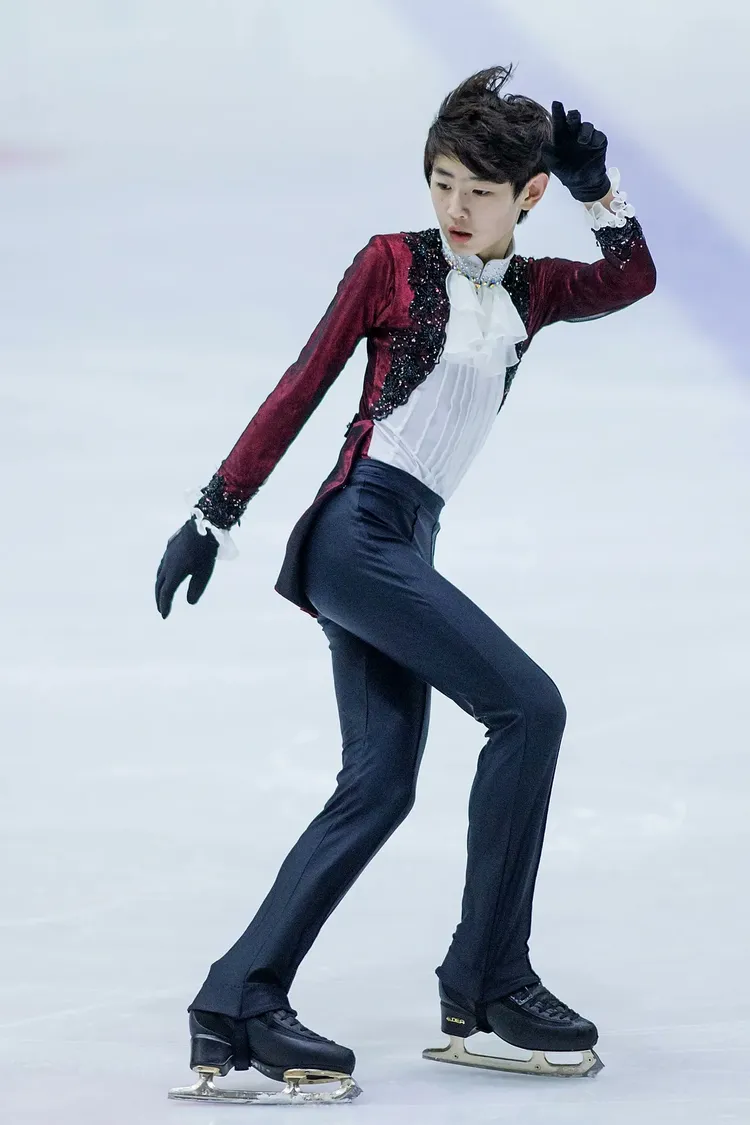成訓練過10年花式滑冰，曾是培訓國手。翻攝naver