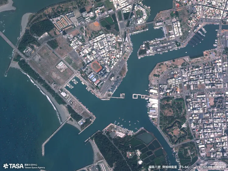 「齊柏林衛星」首波影像曝光。翻攝自國家太空中心TASA臉書