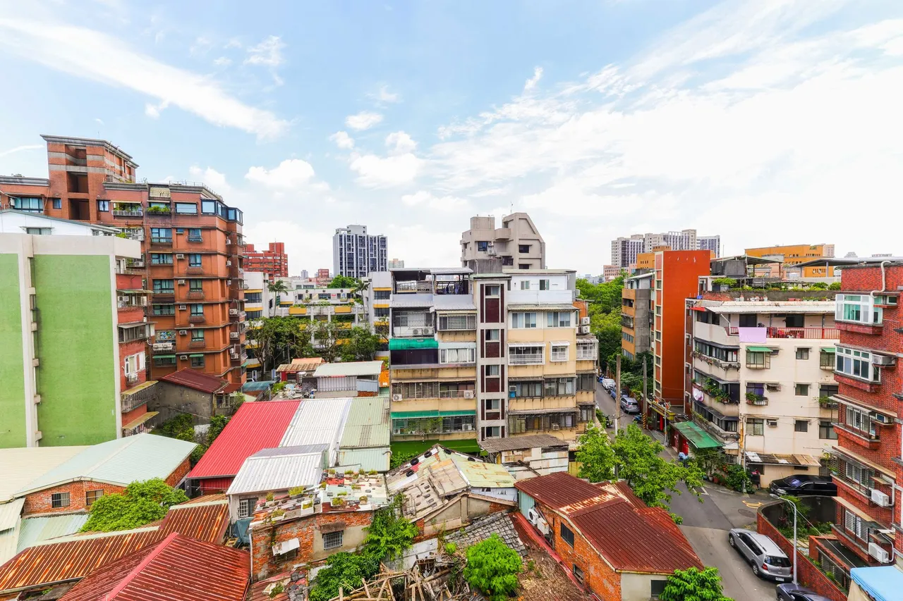 文山區2025年成屋平均坪數比預售屋平均坪數高出12.1坪，是12行政區中最高。永慶房產集團提供